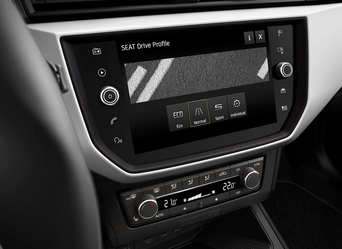 Ibiza Detailed view of 8 inch Navi System with Drive profile