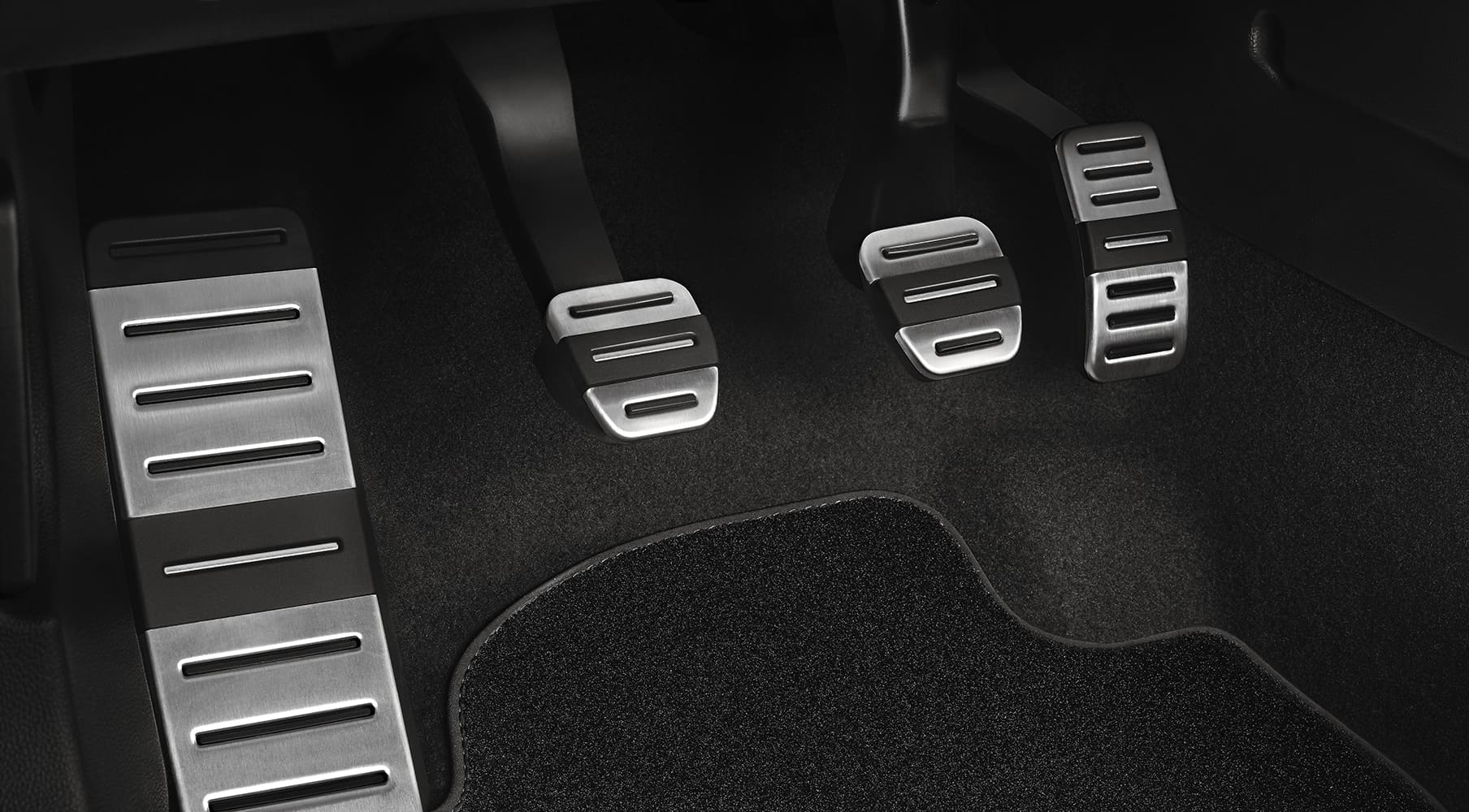 SEAT Pedals with Programmed Deformation